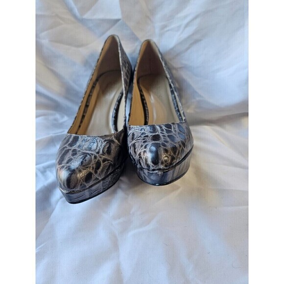 Talbots Womens Gray Crocodile Print Textured Platform Pumps Size 7B - Picture 4 of 10